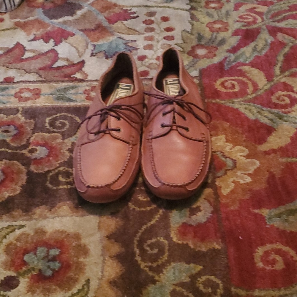 Vintage Johnston & Murphy low top moccasins